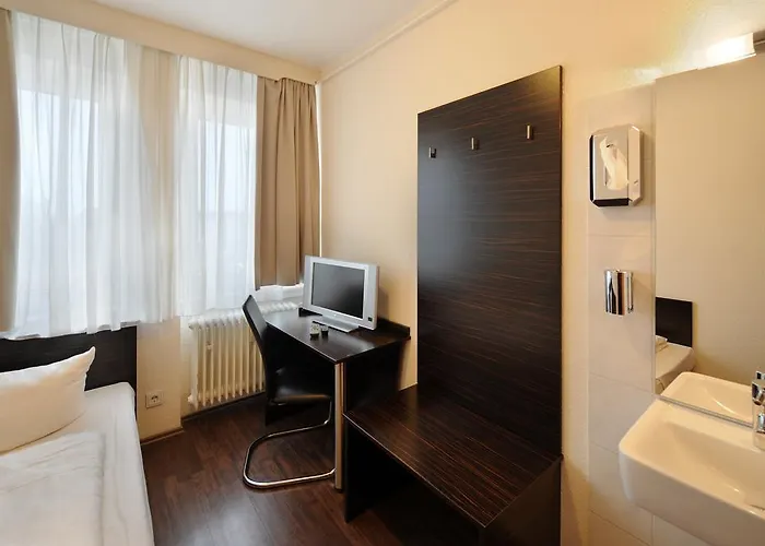 Hotel Fair Frankfurt - Europaallee Messe 3*