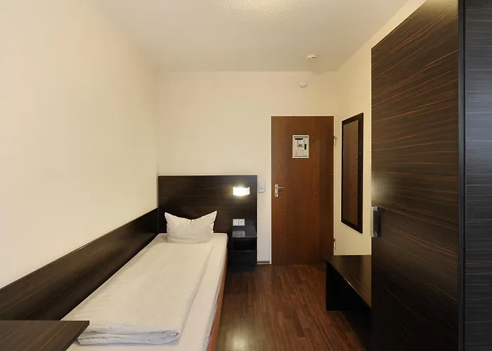 Fair Frankfurt - Europaallee Messe Hotel 3*