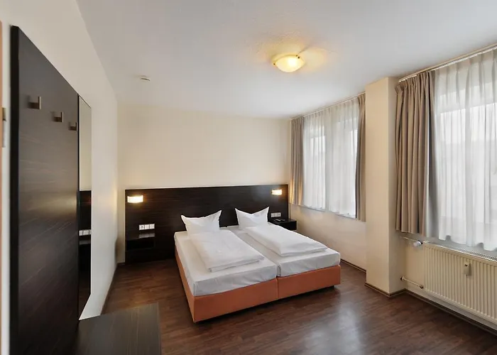 Hotel Fair Frankfurt - Europaallee Messe 3*