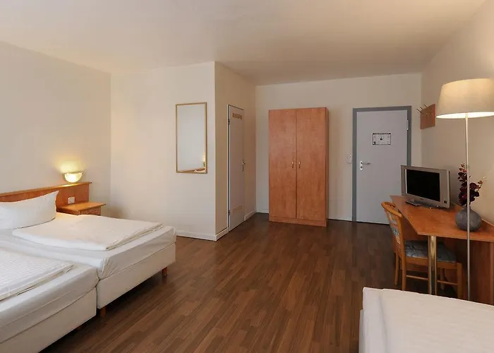 Hotel Fair Frankfurt - Europaallee Messe 3*