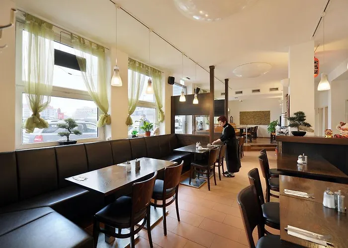 Hotel Fair Frankfurt - Europaallee Messe 3*