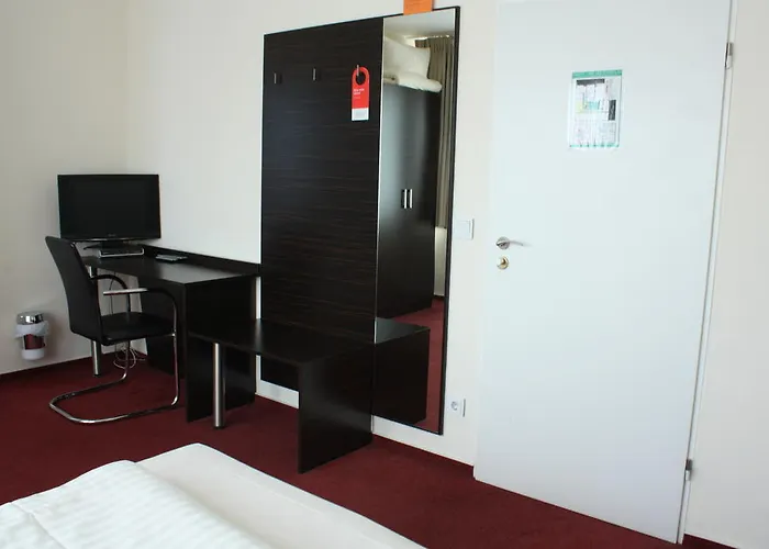 Fair Frankfurt - Europaallee Messe Hotel 3*